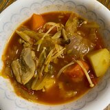酸味×スパイス！鶏肉と野菜のトマトカレースープ